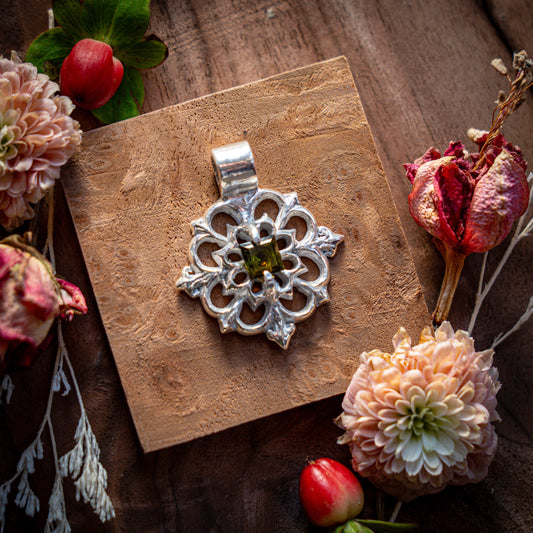 Rosace Tourmaline | Fine Silver Pendant