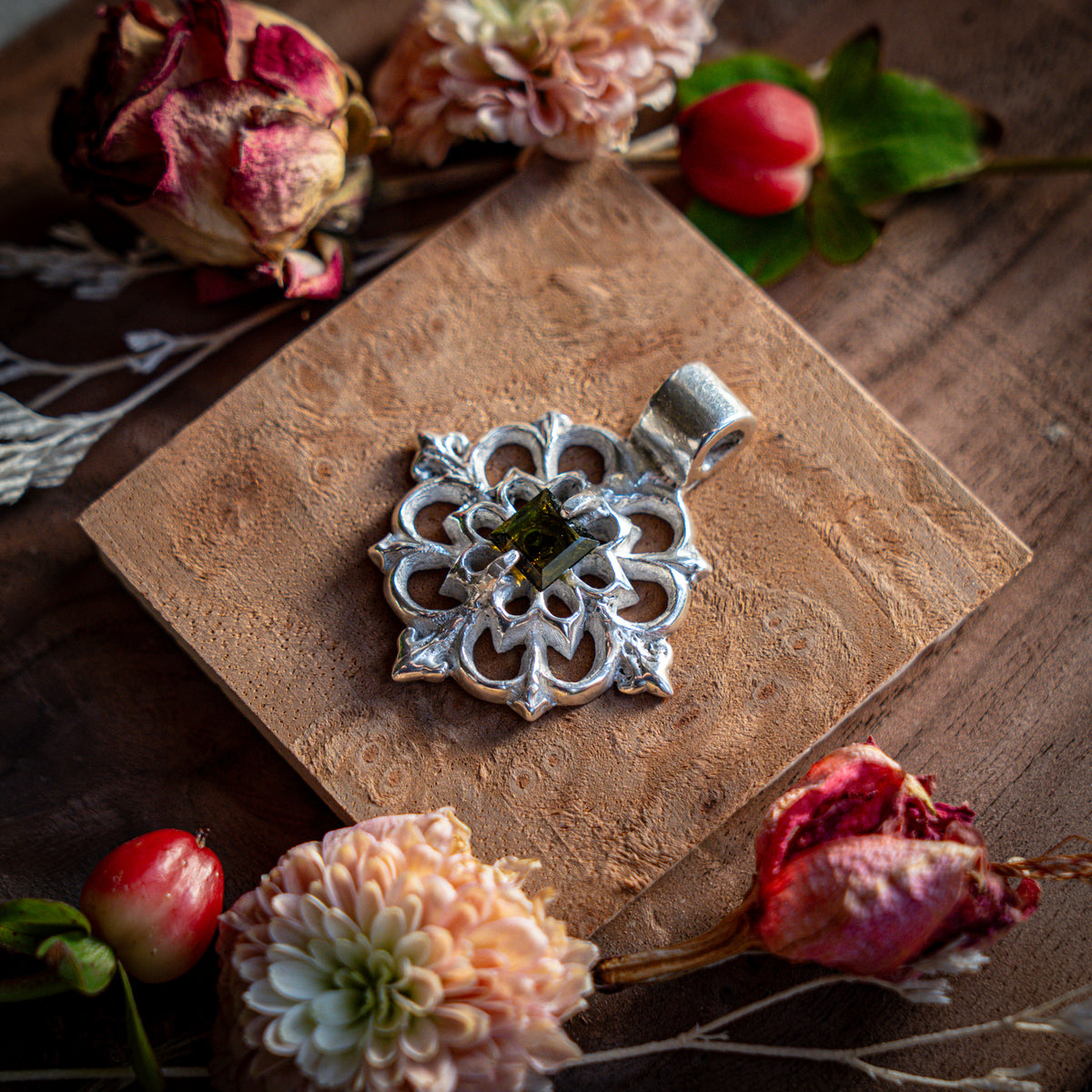 Rosace Tourmaline | Fine Silver Pendant