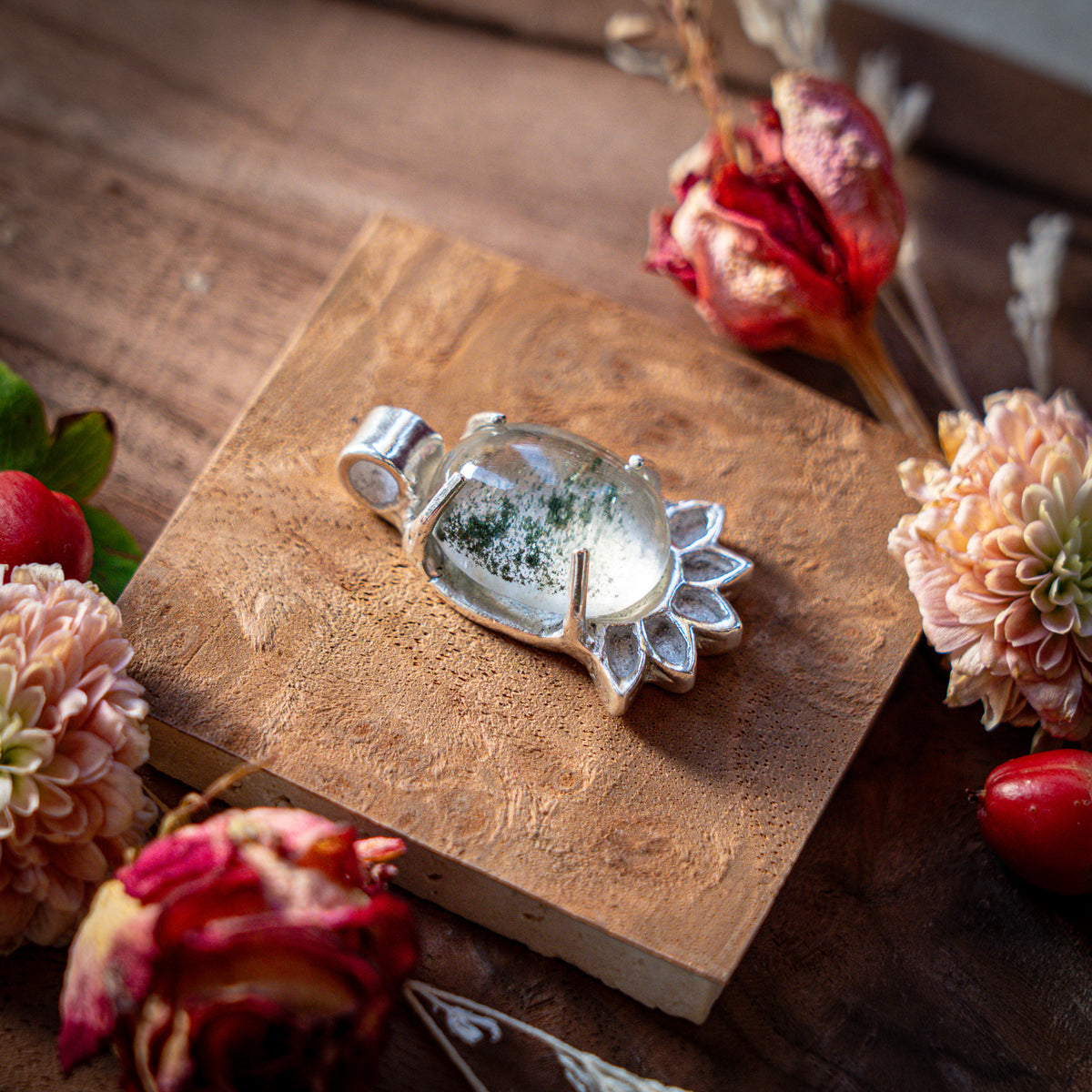 Gaia Moss Quartz | Fine Silver Pendant